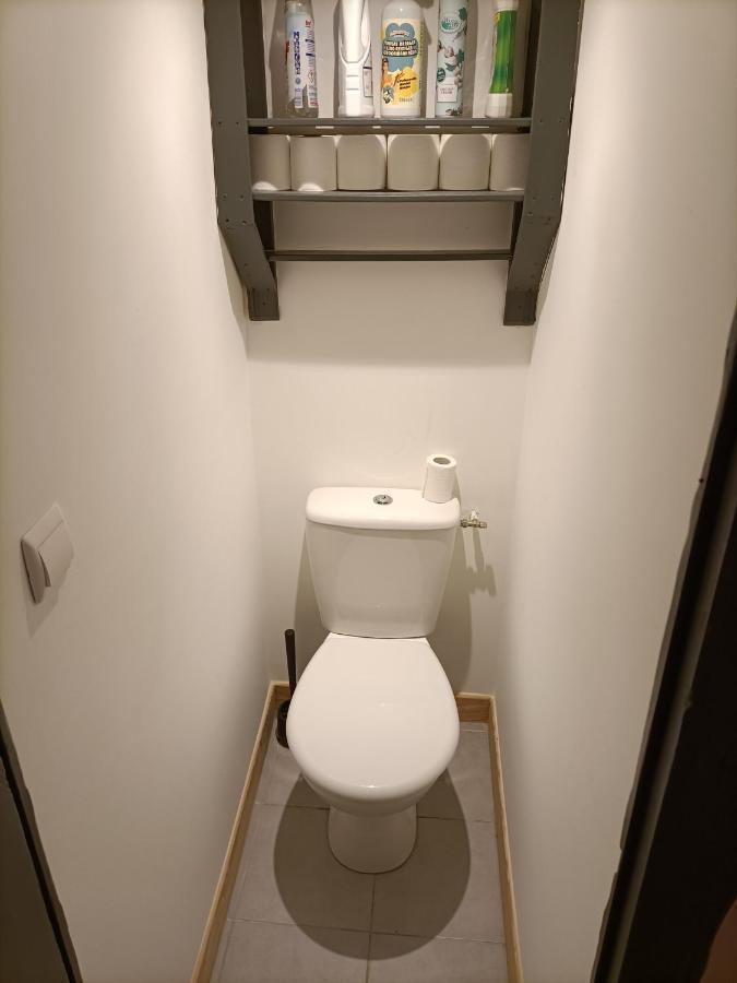 T2 Duplex "Chez Evelyne" Appartement Remoulins Buitenkant foto