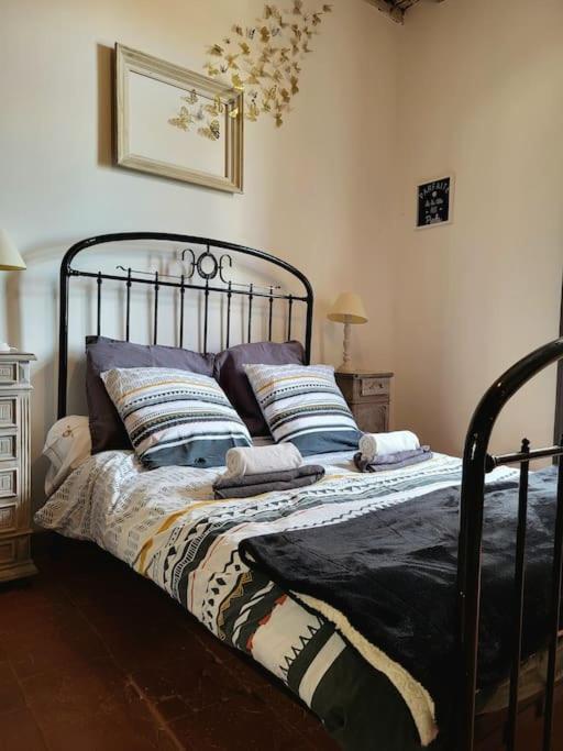 T2 Duplex "Chez Evelyne" Appartement Remoulins Buitenkant foto