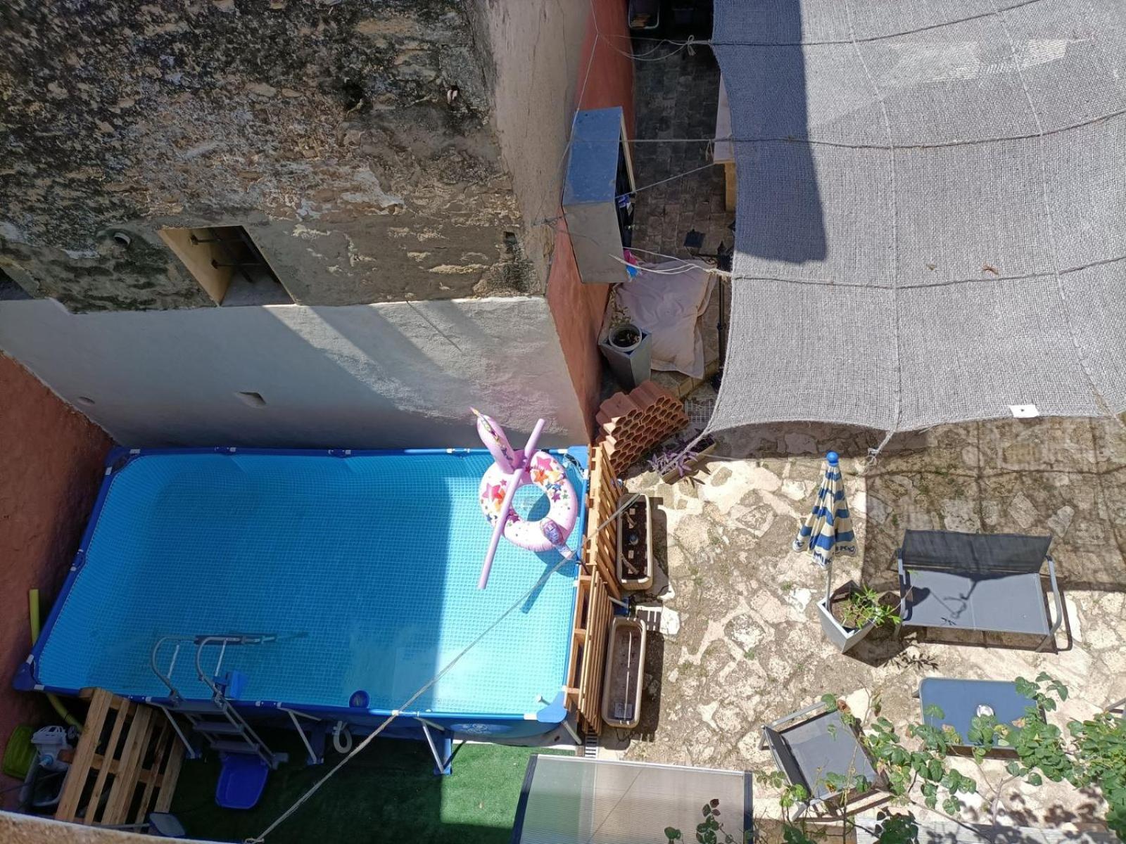 T2 Duplex "Chez Evelyne" Appartement Remoulins Buitenkant foto